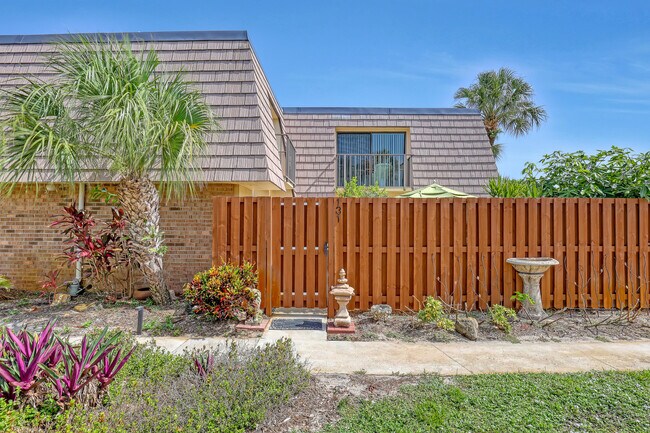 Building Photo - 131 Ocean Cove Dr