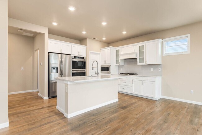 Building Photo - 25800 203rd Ave SE