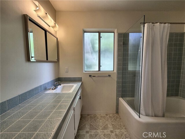 Building Photo - 28845 Briarhurst Dr