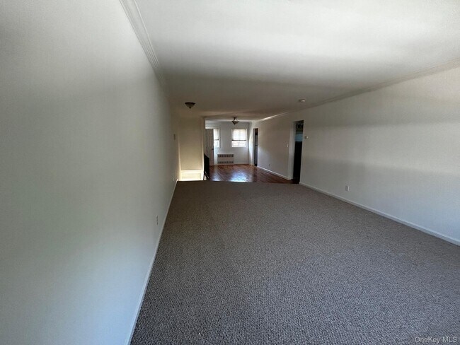 Building Photo - 304 Dawson Ln
