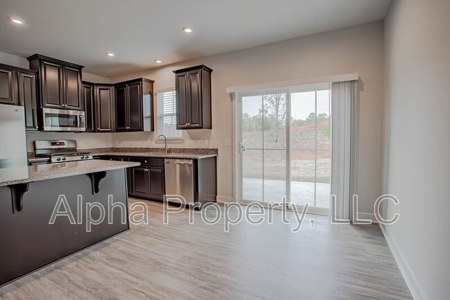Building Photo - 219 Clearwood Dr