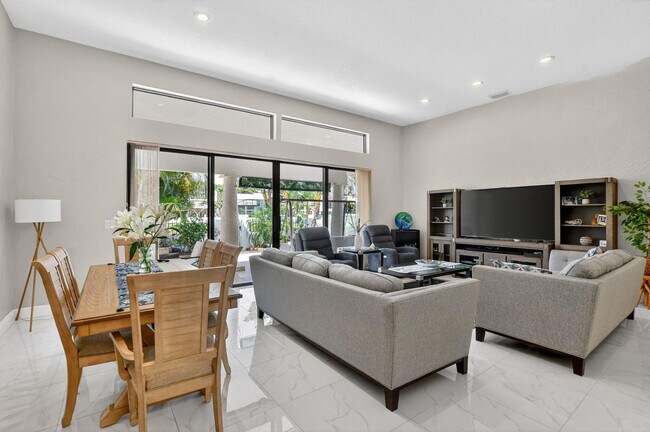 Building Photo - 6502 Via Benita