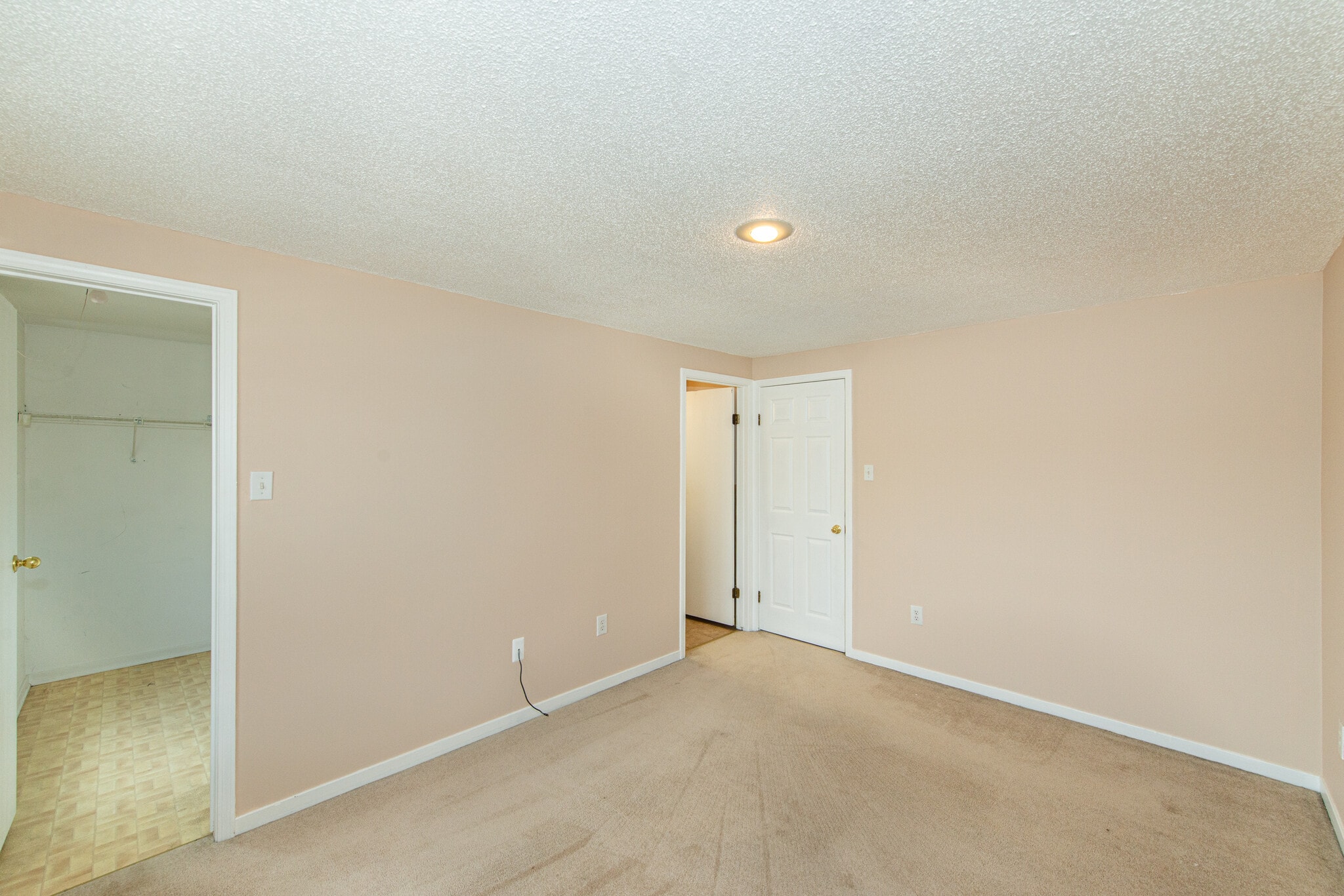 Building Photo - 8 Constitution Way