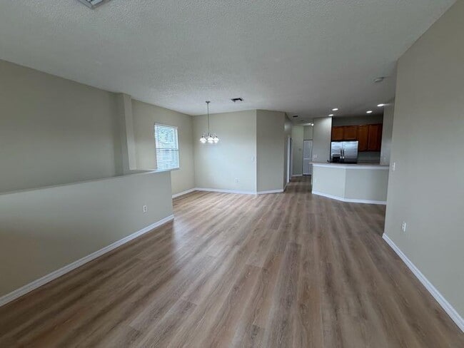 Building Photo - 2925 Crestwood Ter