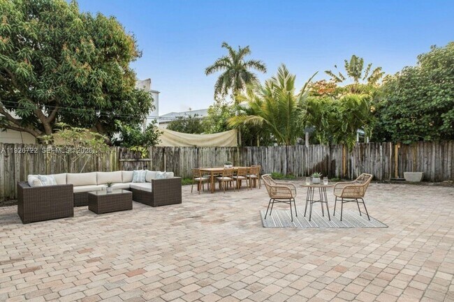 Building Photo - 300 SW 8th St