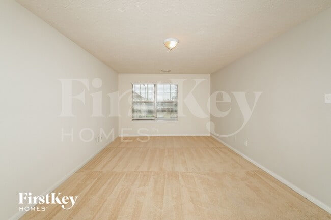 Building Photo - 29206 Legends Beam Dr