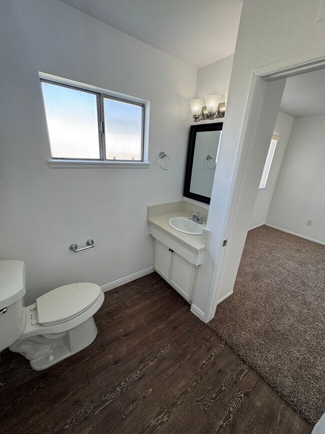 Building Photo - 6512 Cadiz Cir
