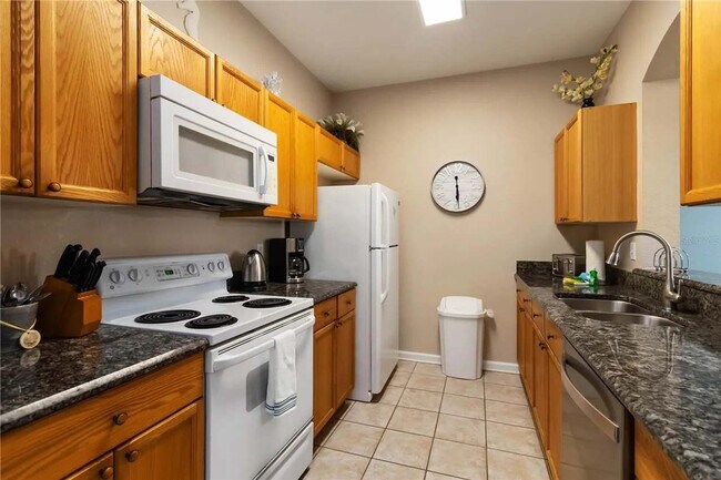 Building Photo - 8105 Coconut Pl