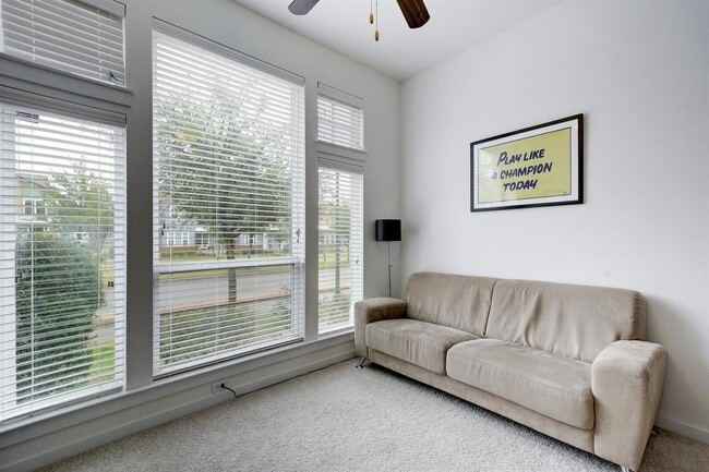 Building Photo - 4136 Berkman Dr