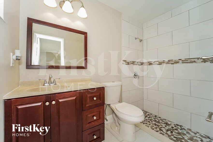 Building Photo - 7520 Coral Blvd