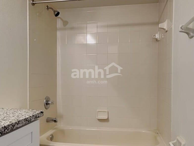 Building Photo - 8813 Scenic Vista Ct