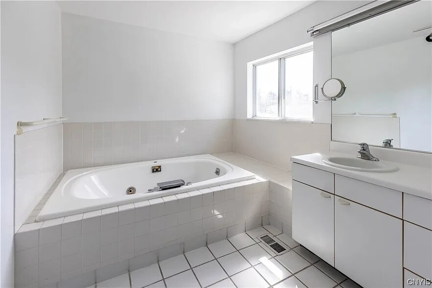 Building Photo - 7520 Spectrum Way