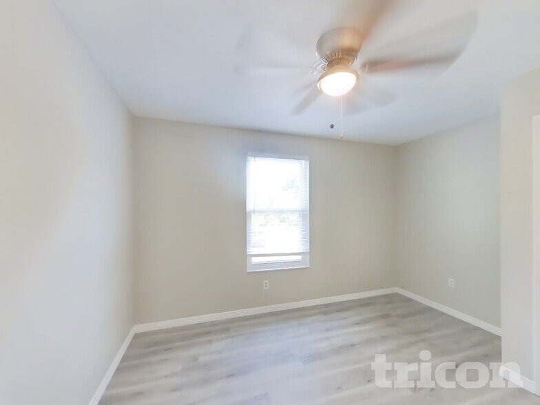 Building Photo - 715 Grand Canyon Dr