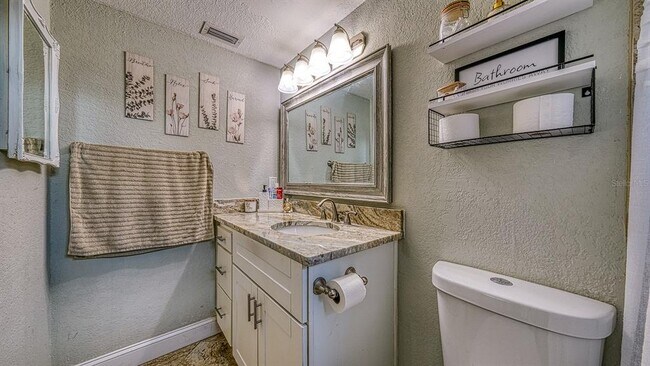 Building Photo - 9206 Gray Fox Ln