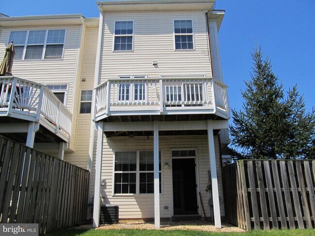 Building Photo - 20460 Greymont Terrace