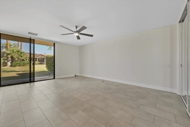 Building Photo - 47 Cornell Dr