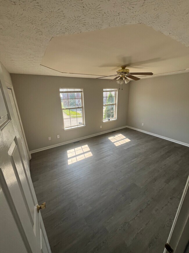 Building Photo - 1073 Merrick Dr