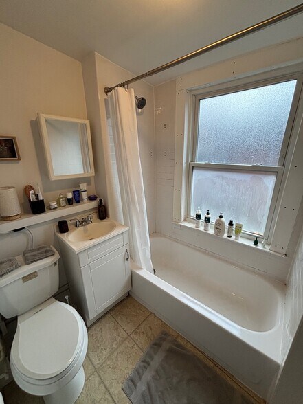 Building Photo - 43 S Russell St