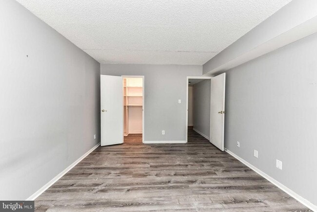 Building Photo - 11831 Shire Ct