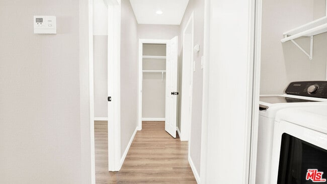 Building Photo - 10422 El Rancho Dr