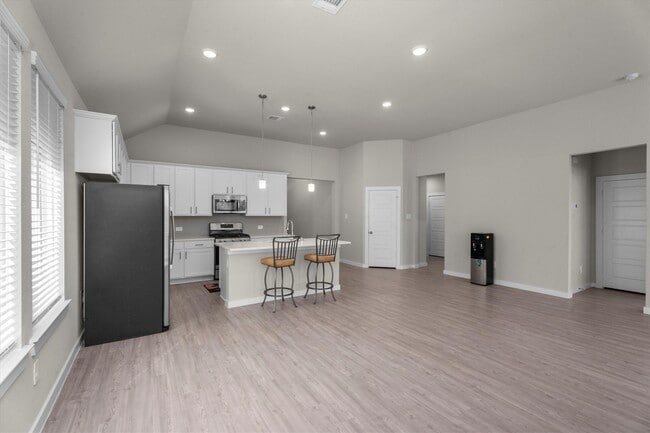 Building Photo - 713 Ivory Crk Ct