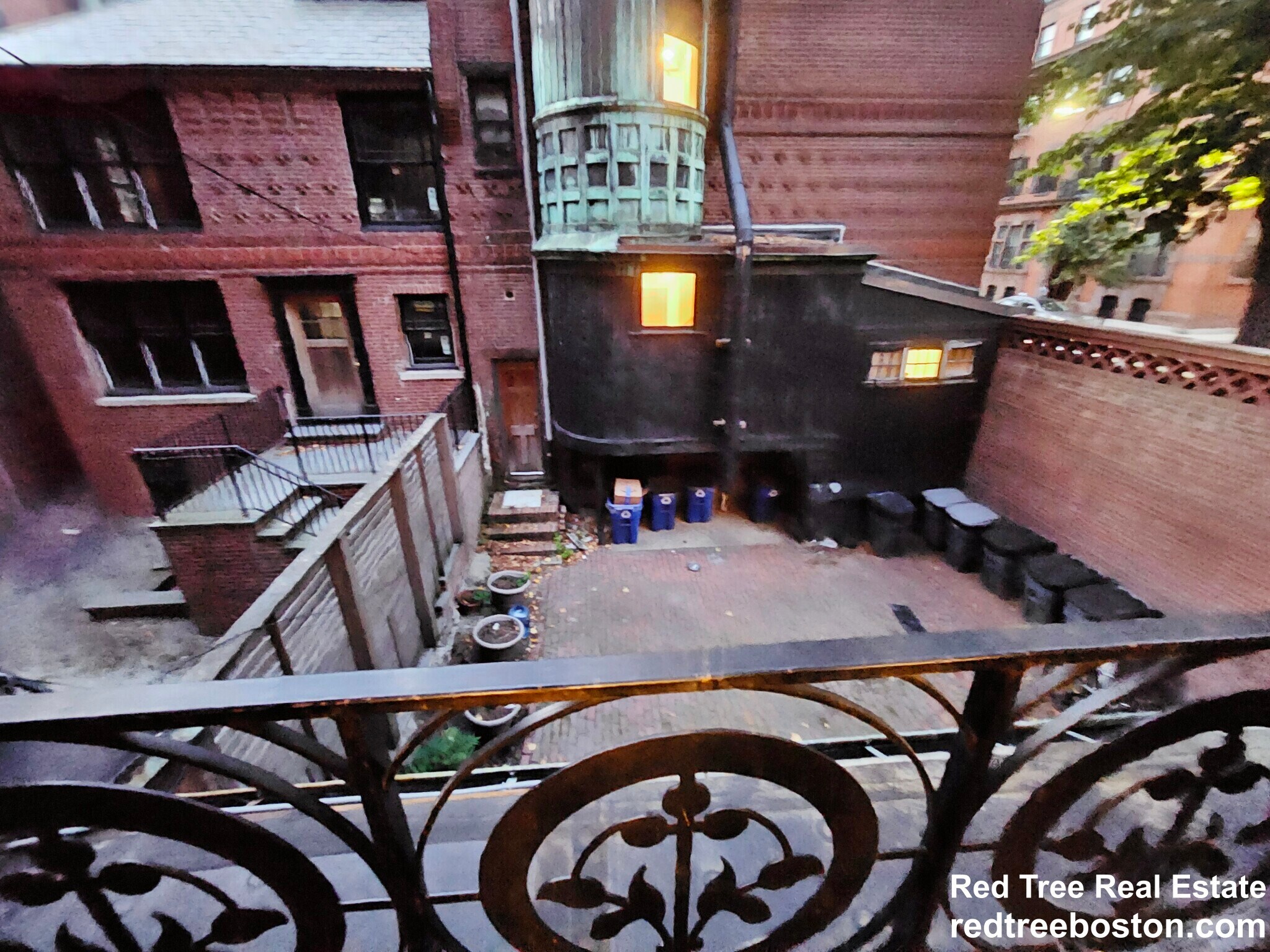 Building Photo - 195 Commonwealth Ave