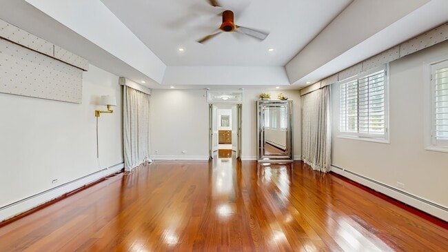 Building Photo - 570 Hathaway Cir