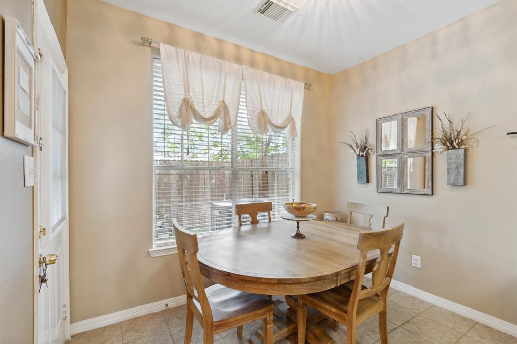 Building Photo - 7606 N Linpar Ct