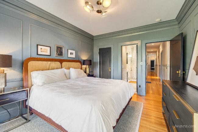 Building Photo - 241 Ashbury St