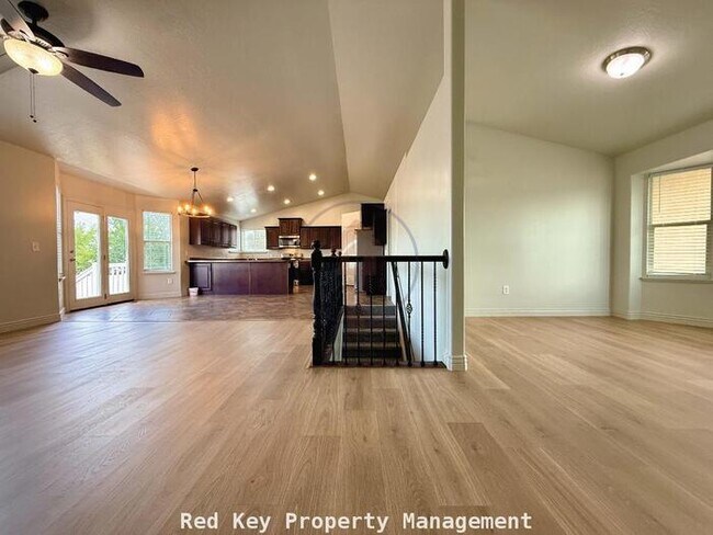 Building Photo - 234 W 2200 N