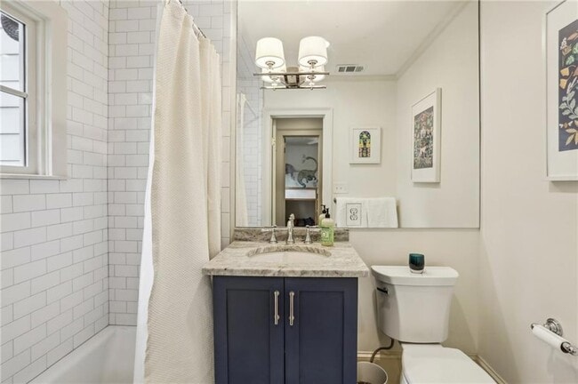 Building Photo - 2415 Oldfield Rd NW