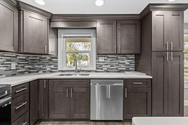 Building Photo - 4805 Cooper Rd