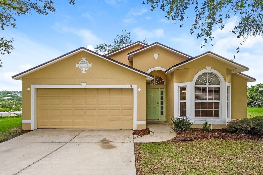 Primary Photo - 1378 Willow Crest Dr