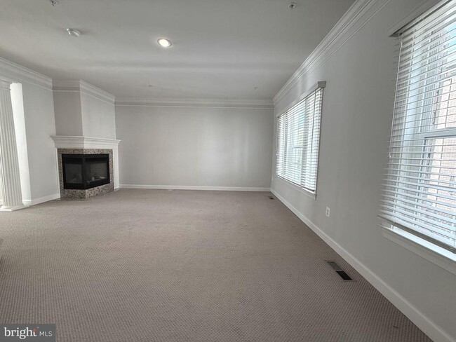 Building Photo - 3529 Sprigg St S