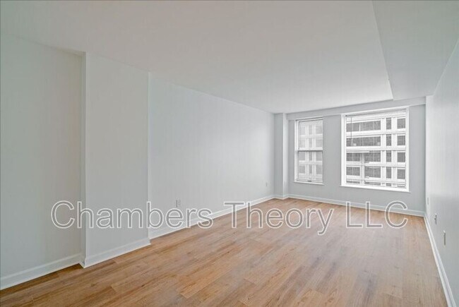 Building Photo - 601 Pennsylvania Ave NW