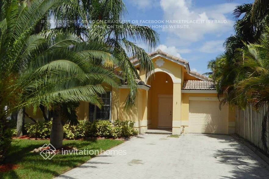 Primary Photo - 15451 SW 143rd St