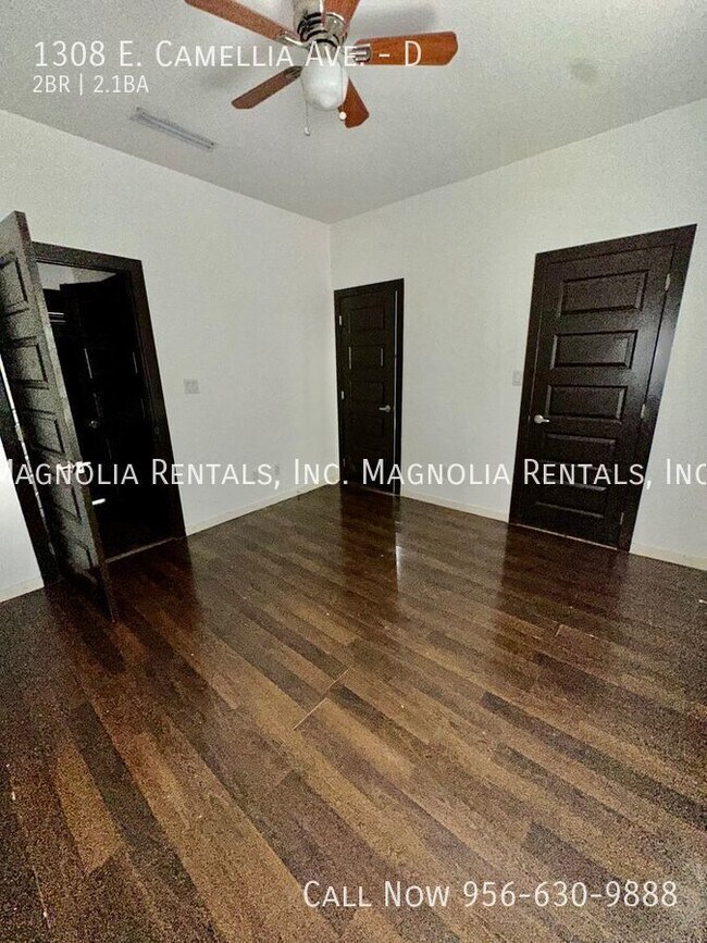 Building Photo - 2 Bed 2 Bath Townhome