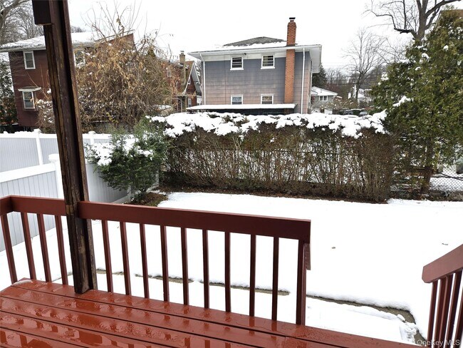 Building Photo - 90 Graywood Rd