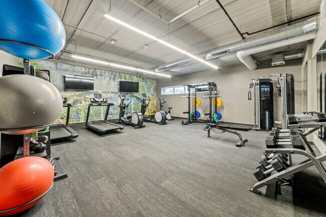 Building Photo - 8041 W Bluemound Rd