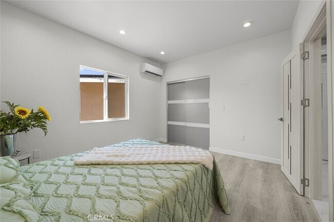 Building Photo - 10801 1/2 Wescott Avenue Unit