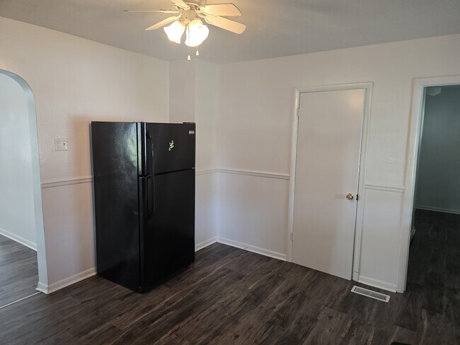 Building Photo - 3508 Forest Ter