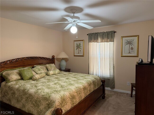 Building Photo - 3732 NE 12th Pl