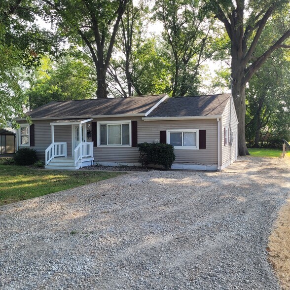 Building Photo - 652 N 38th St
