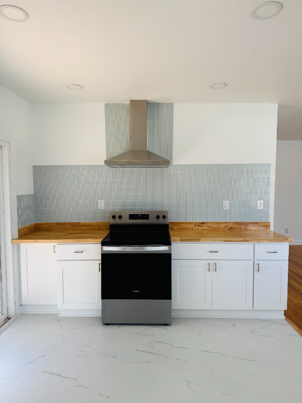 Building Photo - 202 Bosarvey Dr