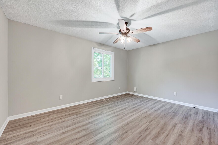 Second bedroom/office - 4115 Arckelton Dr
