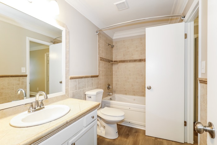 Building Photo - 3520 Hickory Nut Ct