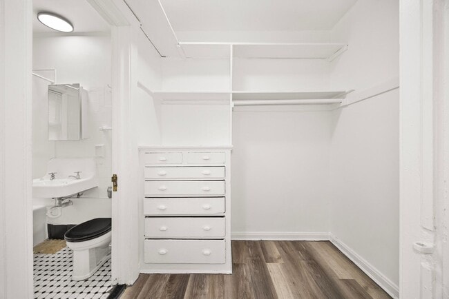 Building Photo - 158 N Central Ave