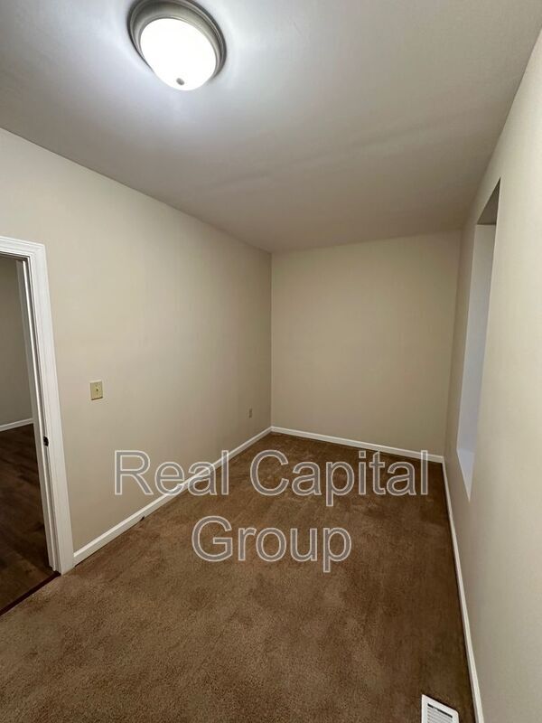 Building Photo - 21 124th St