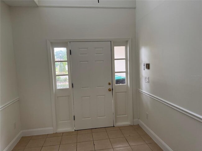 Building Photo - 2450 Sweetwater Country Club Dr