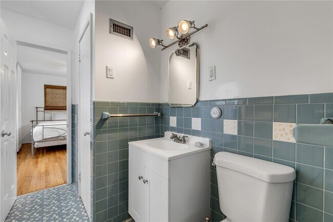 Building Photo - 119 Hardin Pl